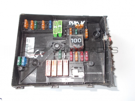 Бушонно табло за VW GOLF 5 FUSE BOX 1K0937125A