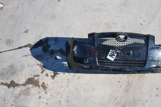 Предна броня за Toyota Yaris