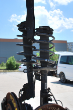 Предни амотисьори за Nissan Qashqai 2.0DCI