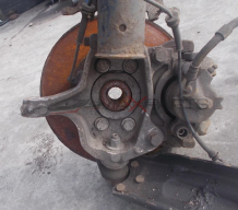 Преден ляв шенкел за RENAULT LAGUNA 2.0DCI FRONT LEFT STEERING KNUCKLE