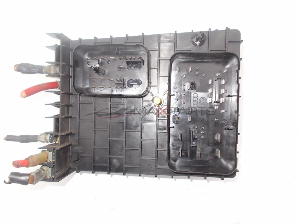 Бушонно табло за AUDI A3 FUSE BOX 1K0937124H
