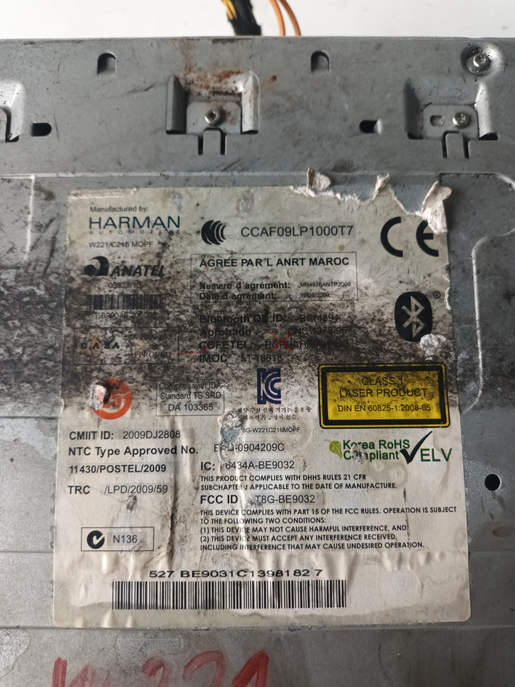 RADIO MODULE W 221 MERCEDES HARMAN BECKER AUTOMOTIVE SYSTEM  9031IWOC1398182  ID : 4302 A 221 900 47 04 ZGS ( ZB ) : 001 EC : 125 A 221 901 65 00 ZGS ( HW ) : 002 11/43 A 221 902 27 03 ZGS ( SW ) : 001 11/42/01  Version : CE ECE Q02  Type : Serial No .:  