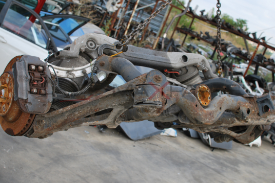 Заден мост за Audi Q7 3.0TDI