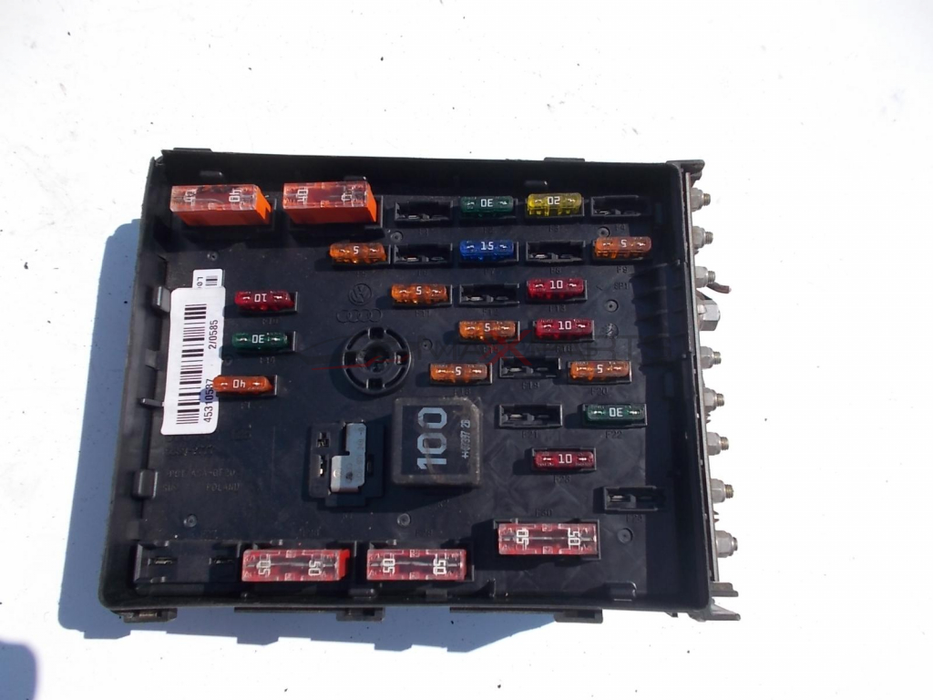 Бушонно табло за VW PASSAT 6 FUSE BOX 3C0937125