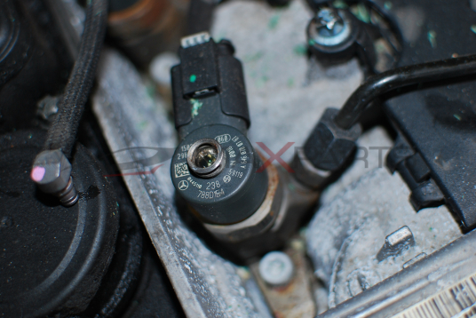 Дюзи за Mercedes-Benz W204 2.2CDI 0445110238 A6460700787