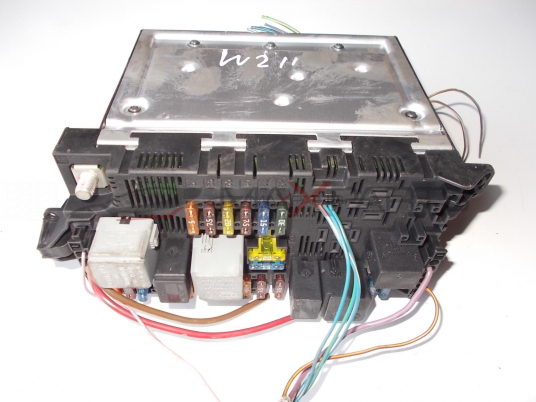 SAM модул за MERCEDES E-CLASS W211 2.2 CDI CONTROL MODULE 2115453901