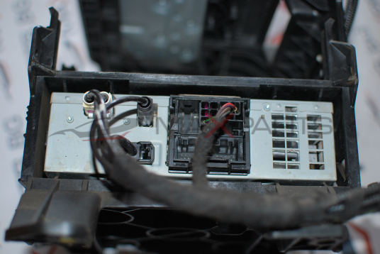 Управление навигация за Audi A4 B8 4F0 035 061 D