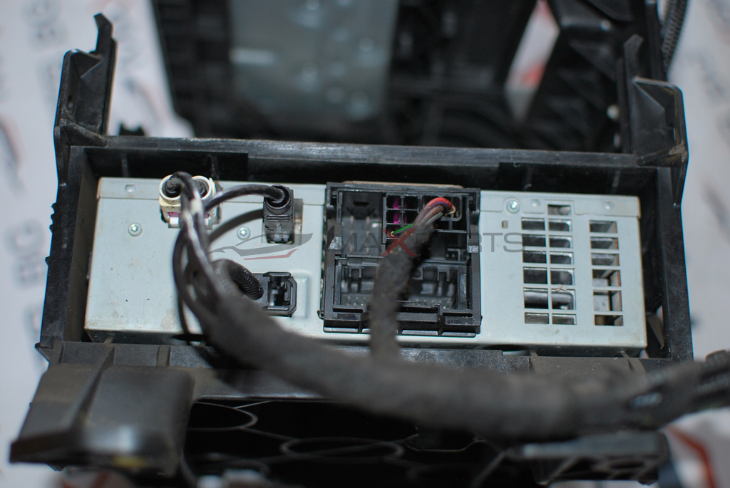 Управление навигация за Audi A4 B8 4F0 035 061 D