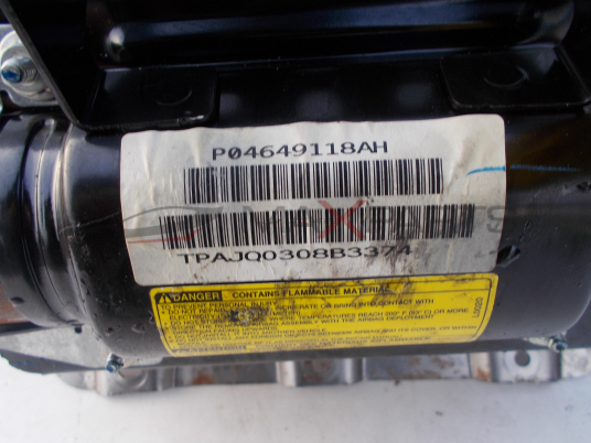 AIR BAG табло за Chrysler 300C PASSENGER AIRBAG P04649118AH