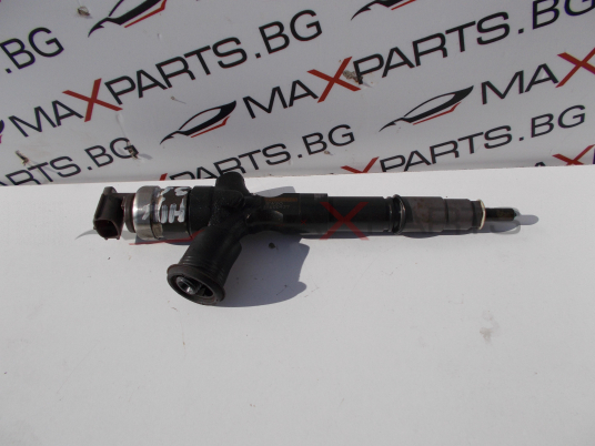 Дюза за Toyota Hilux 3.0 D4D FUEL INJECTOR 095000-7781 01U00927