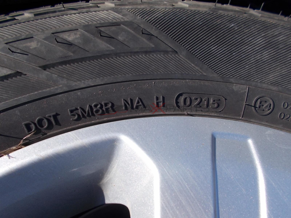 1бр. гумa HANKOOK DYNAPRO HP 235/65R17 DOT 0215