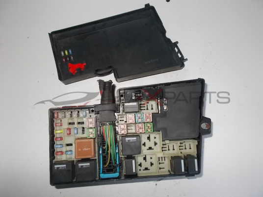 Бушонно табло за VOLVO C70  FUSE BOX 8688040  8688039  30728348