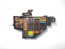 Бушонно табло за VW PASSAT 6 FUSE BOX