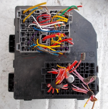 Бушонно табло за OPEL ANTARA Fuse box  95381499