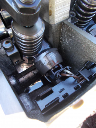 Дюза за VW Golf 5 1.9TDI FUEL INJECTOR 03G130073AG