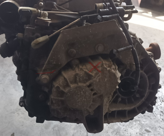 СК КУТИЯ 4X4 VOLVO XC60 2.4 D 5 215  P S MANUAL 1285039 CG9R 7002 KB