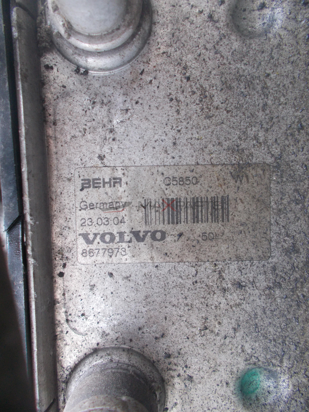 Топлообменник за Volvo XC70 2.4 D5 OIL COOLER 8677973