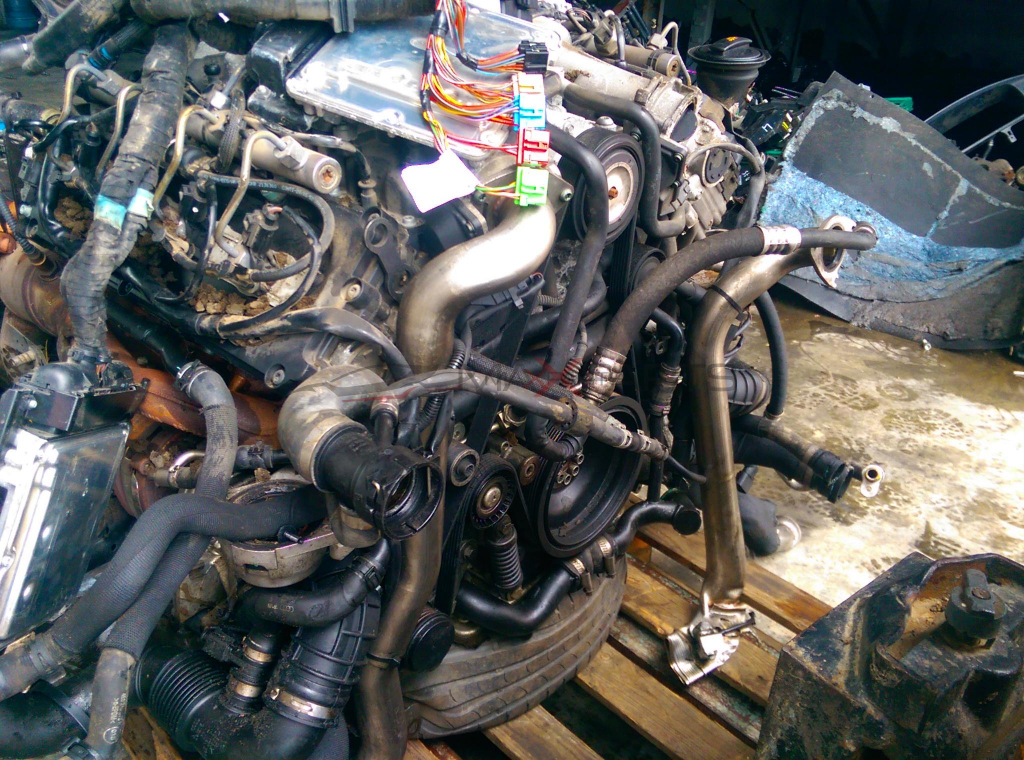AUDI A8 4.2 TDI ENGINE НА ЧАСТИ