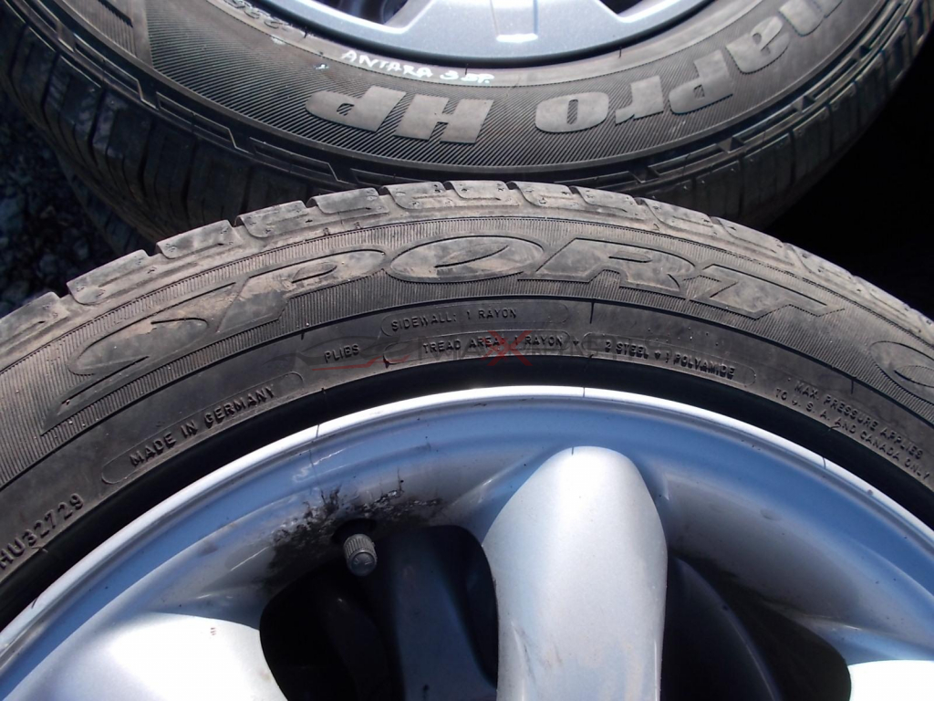2бр. гуми DUNLOP SP SPORT 01 195/55R16 RunOnFlat DOT 0313