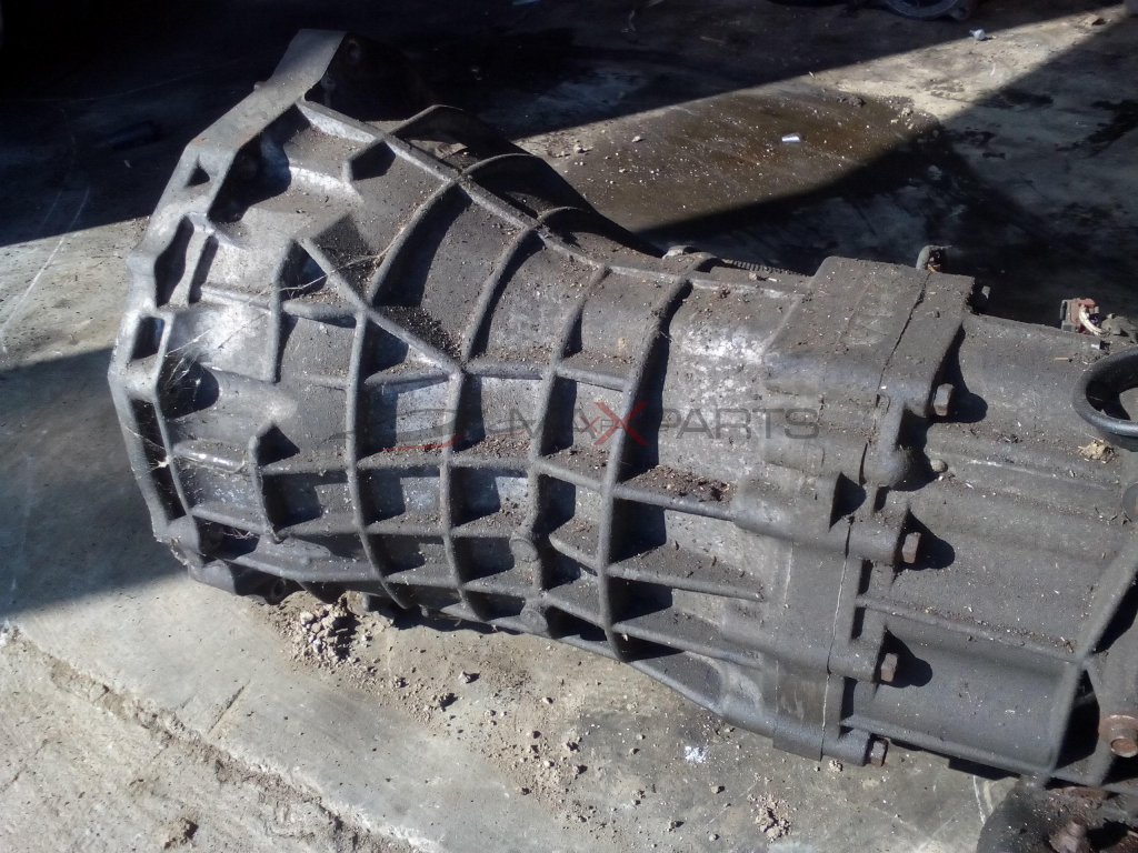 Скоростна кутия за NAVARA 2.5TDI MANUAL GEARBOX 270231S