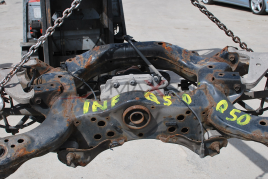 ЗАДЕН МОСТ ИНФИНИТИ Q50