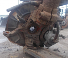 Преден ляв шенкел за VW GOLF 5 2.0TDI FRONT LEFT STEERING KNUCKLE