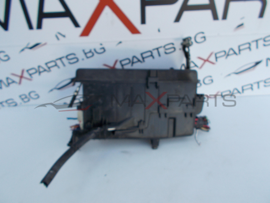 Бушонно табло за Toyota Hilux Fuse box