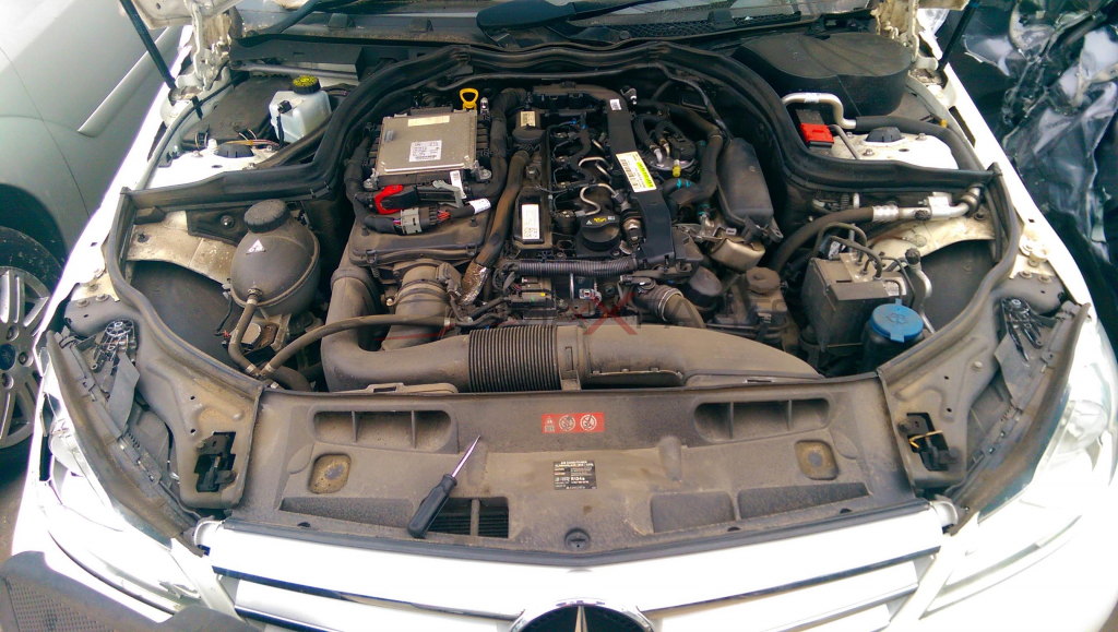 MERCEDES 651 ENGINE ..C KLASSA  ДВИГАТЕЛЯ ПРОАДДЕН ЦЯЛОТО ОБУРУДВАНЕ НАЛИЧНО