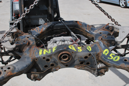 ЗАДЕН МОСТ ИНФИНИТИ Q50