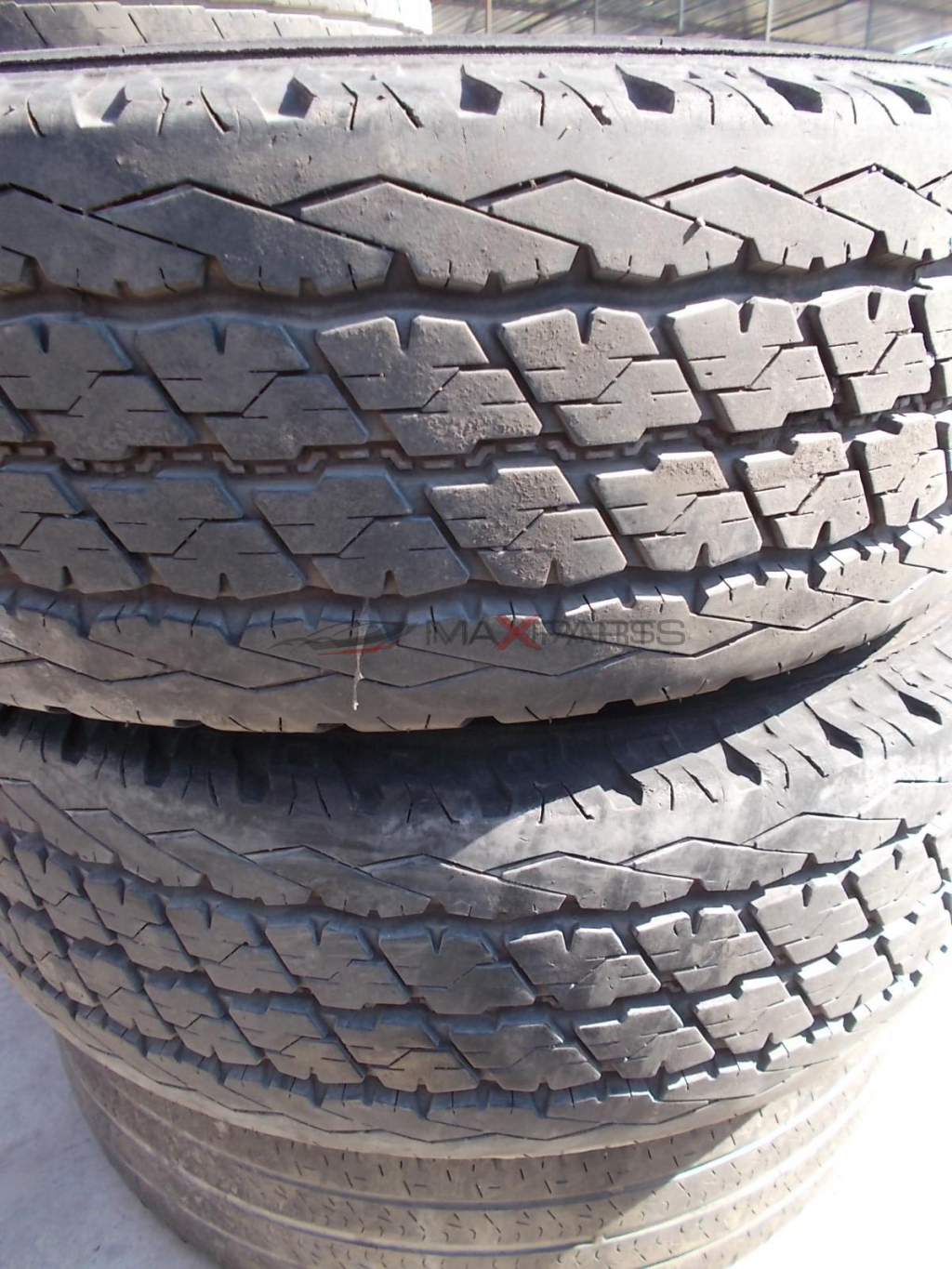 2бр. гуми Bridgestone Duravis 215/70R15C DOT3914