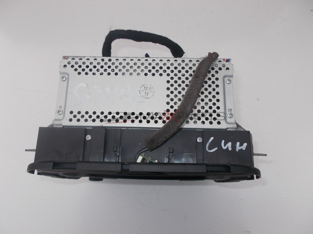 Навигация за JAGUAR S-TYPE 2R8310E889BJ 2R8318B876BJ