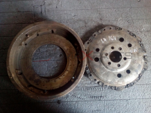 GOLF 4 1.4 I 16V 75HP Flywheel & presure plate