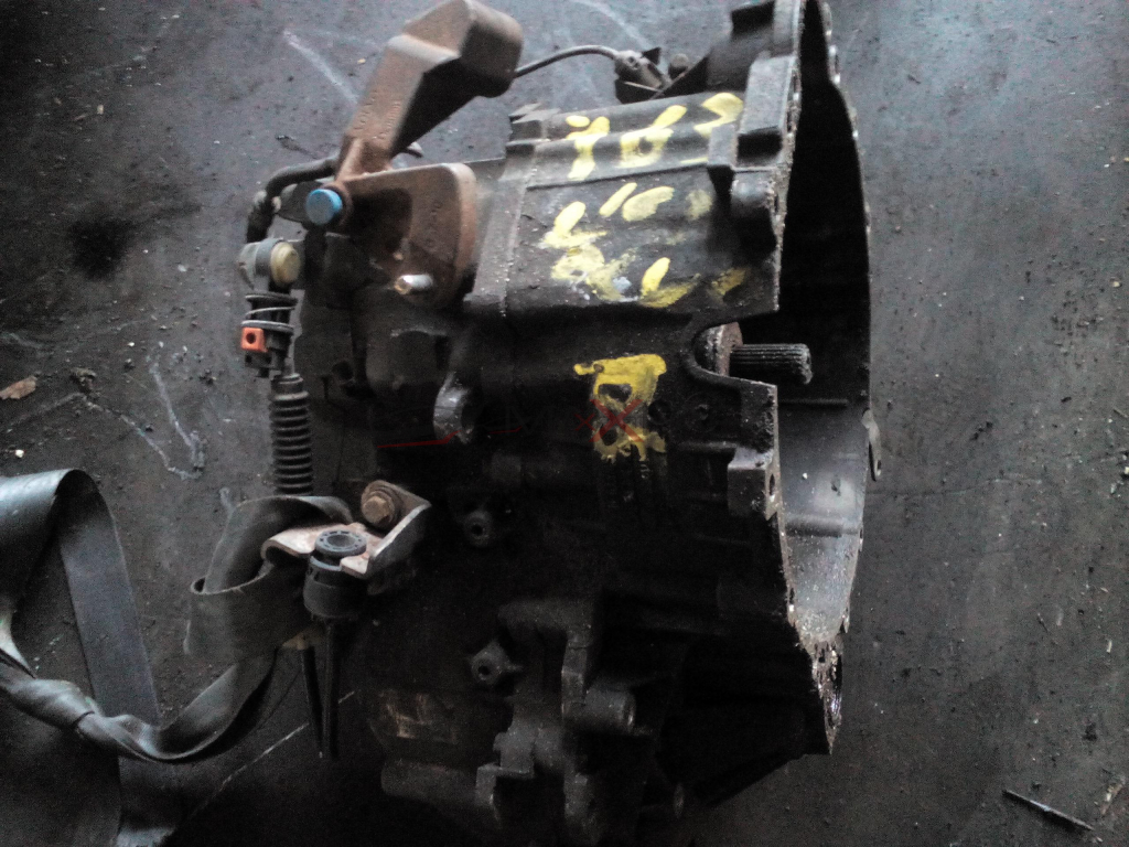 VOLVO S80 2.4 D5 MANUAL GEARBOX