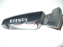 AVENSIS 2004