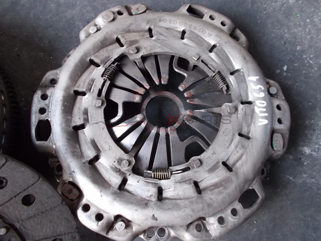 Съединител комплект за MERCEDES VITO W639 2.2 CDI 651 Clutch kit A6510305105  A0252500201 A0012525805