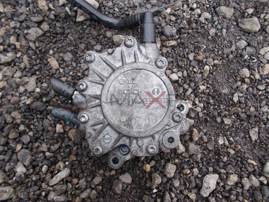 Вакуум помпа за VW PASSAT 6 2.0TDI 03G145209C VACUUM PUMP