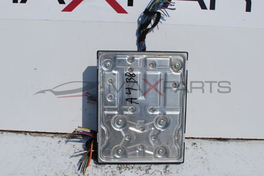 Управляващ модул за Audi A4 B8  8K0 907 063 DC