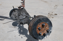 ЗАДЕН МОСТ TOYOTA HILUX СЪС БЛОКАЖ 2.8Д