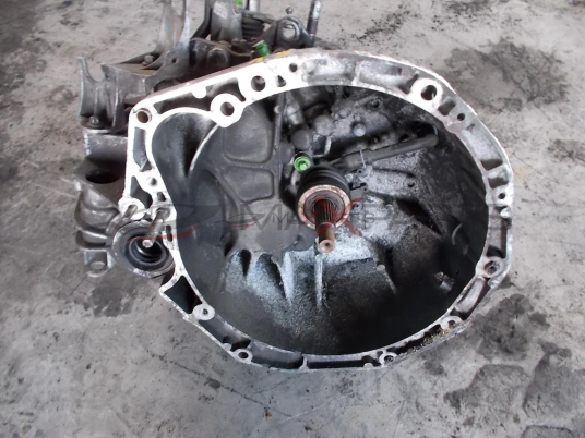 Скоростна кутия за RENAULT MEGANE SCENIC 1.9 DCI 120HP 6 speed MANUAL GEARBOX 8200361232