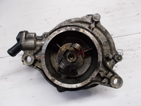 Вакум помпа за BMW E46 320D 150HP